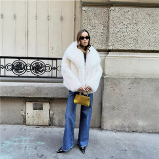 �羳���Q�h��ëë����������Ƥ�ݼ�ɫ��ů�߼����p�r�К��|�¿�Ů