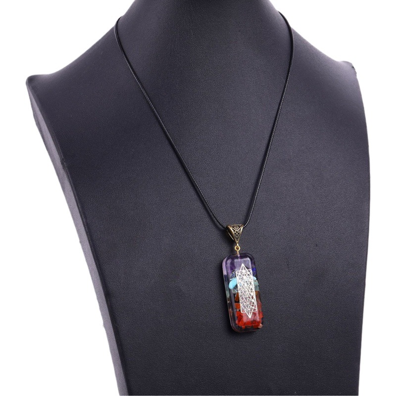 Cross-border hot sale natural colorful crystal gravel pendant hexagonal column moon cuboid parcel necklace jewelry wholesale