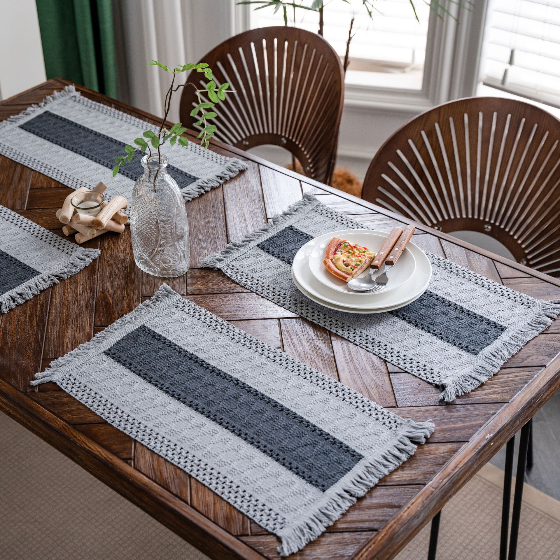 Yi qiyun cuerda de cáñamo placemat vacaciones vajilla estera tejida color a juego rayas borla tazón estera suministro directo de fábrica