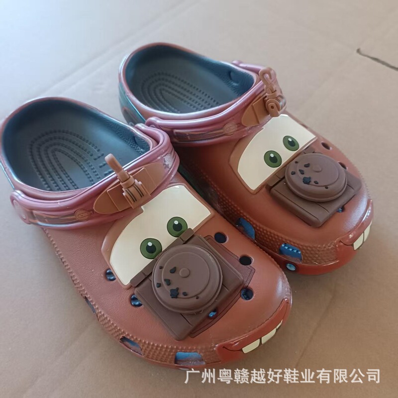 Cross Cars Co-Branded Tooth Hole Shoes for Men and Women, Tooth Shoes Cartoon Graffiti 209376