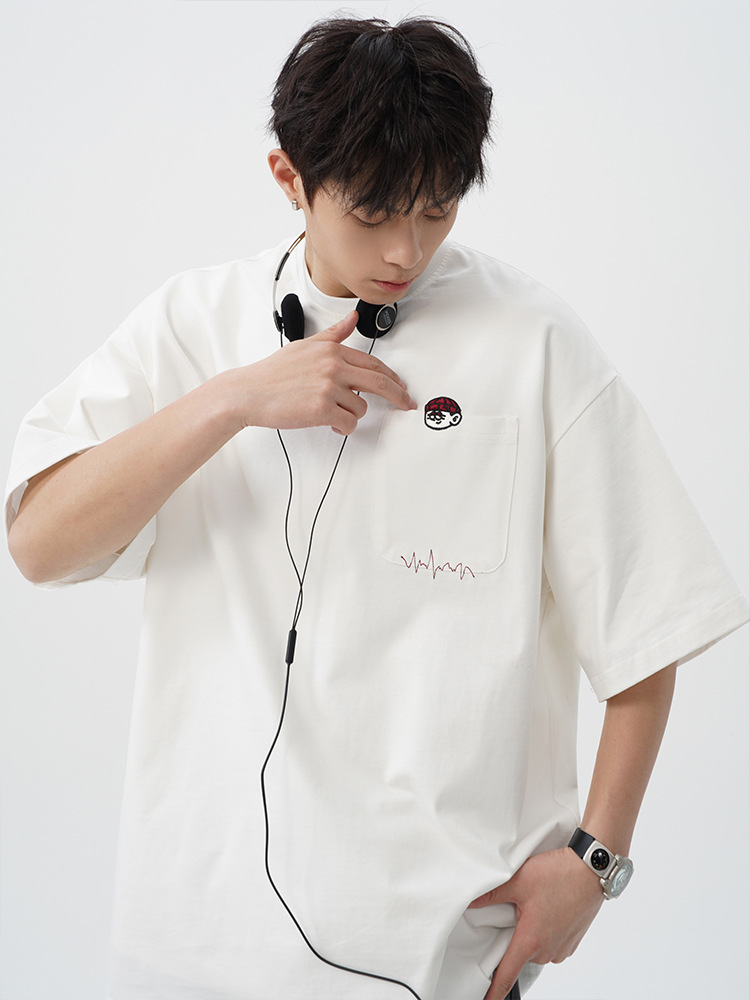 日本のレトロな刺繍デザインの純綿半袖 Tシャツメンズ春と夏の新しいルーズカジュアルカップルトレンディなブランド Tシャツ Q