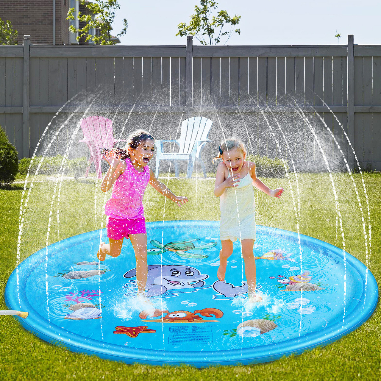 Children's travel dinosaur play in water