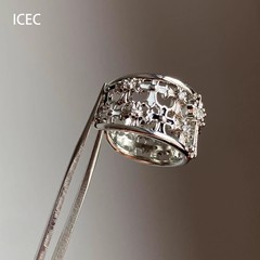 レトロパンクスタイル中空クロスリング女性のコールドスタイルニッチリングファッショナブルなハイエンド気質人差し指リング