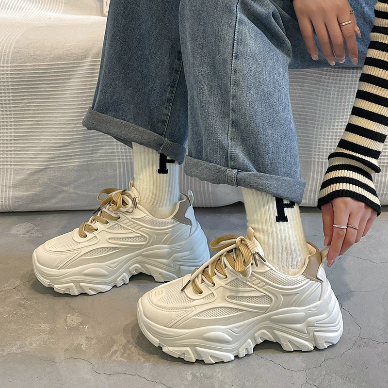 Обувь папы женская маленькая белая обувь 2024 весна и лето новая дикая подошва увеличена модная женская обувь сеть Red Tide повседневная обувь