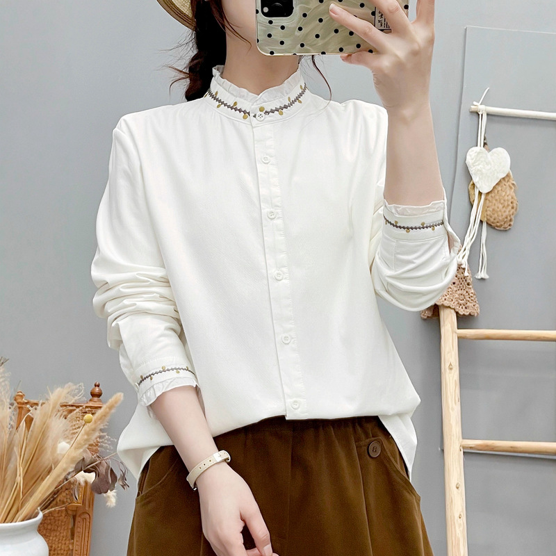 Women's Winter Warm Long-Sleeve Shirt with Ruffle Collar and Velvet Lining, French-Style Artistic High-End Embroidered Unique Top