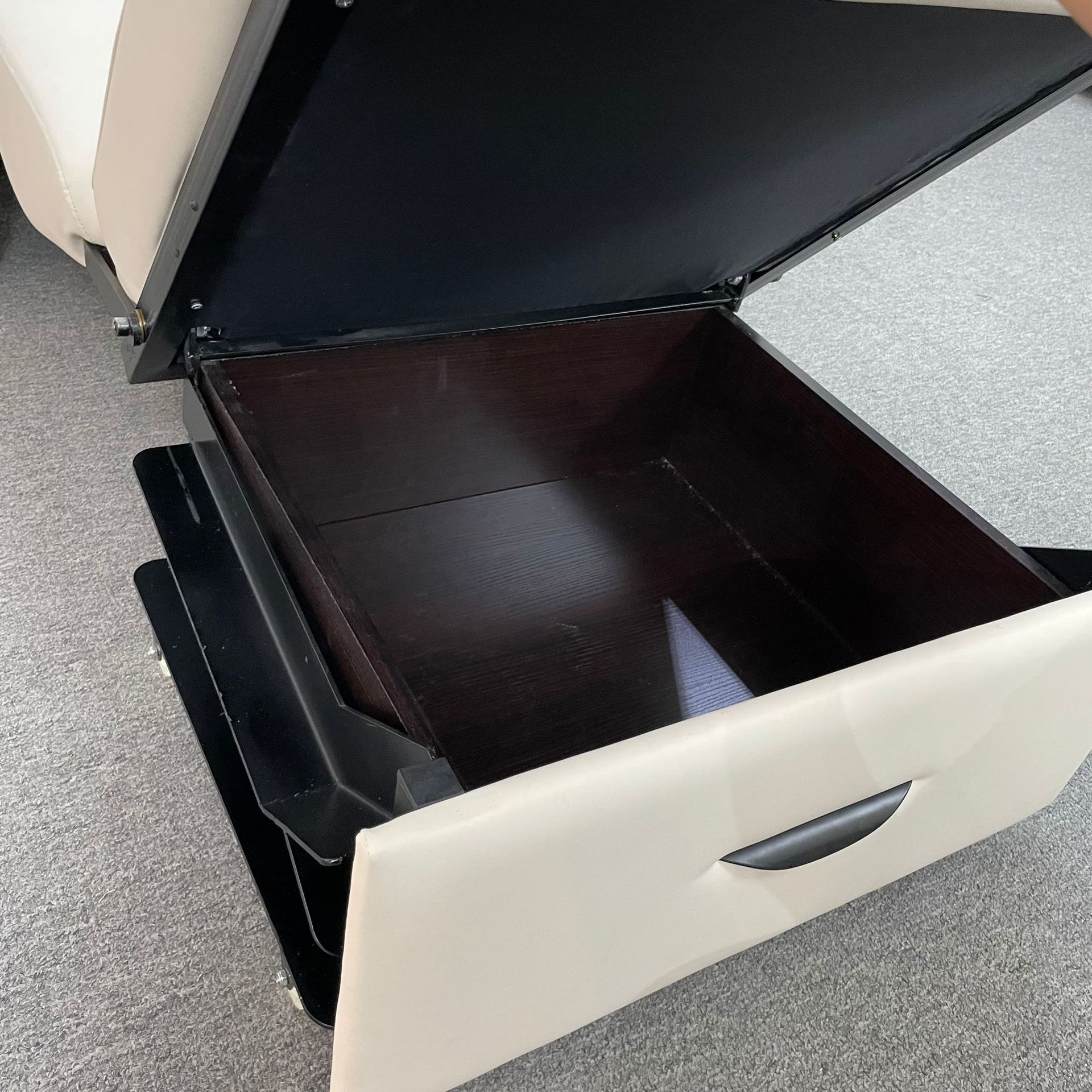 Almacenamiento plegable multifuncional de una sola persona balcón sofá cama de almuerzo tecnología tela de cuero silla de acompañamiento médico
