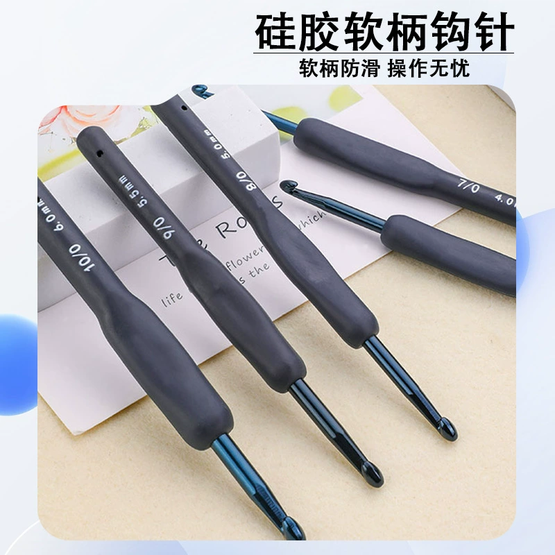 Новый набор крючков для вязания с мягкой синей ручкой, синий алюминиевый крючок, набор из 9 крючков с синей ручкой