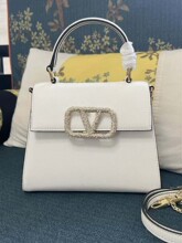 25ʩ�A�������¿�V�ַ�ˮ���荰� ţƤ�ٴ�Ůʿ�μ�б������Ů��