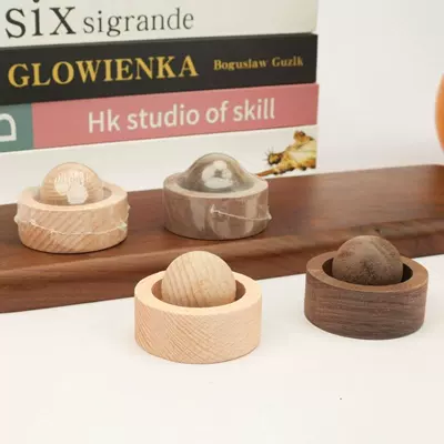 (Bross-Border Dropshipping) Fragrant Wood Aromatherapy Ornaments Essential Oil Car Room Car Special Black Walnut Aromatherapy Wooden Balls (Perfplant seat)