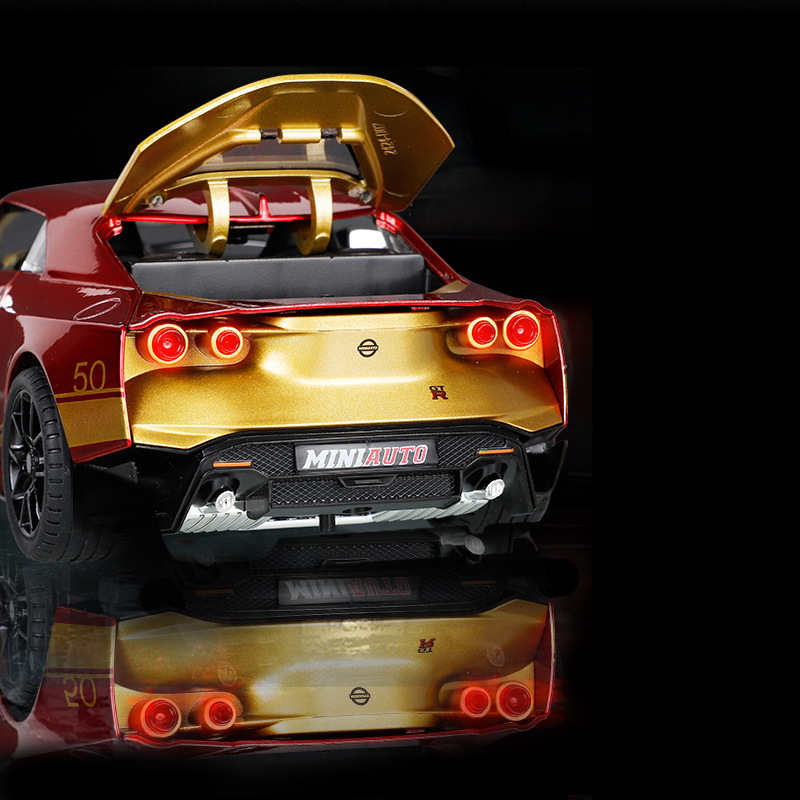 (2개) JIANYUAN 1:24 닛산 GT-R50 기념일 에디션 ACOUSTO-OPTIC 자동차 시뮬레이션 합금 자동차 모델 장난감 컬렉션 장식품