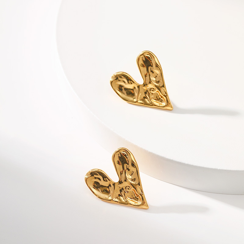 Fashion Heart Shape Copper Plating Ear Studs 1 Pair display picture 4