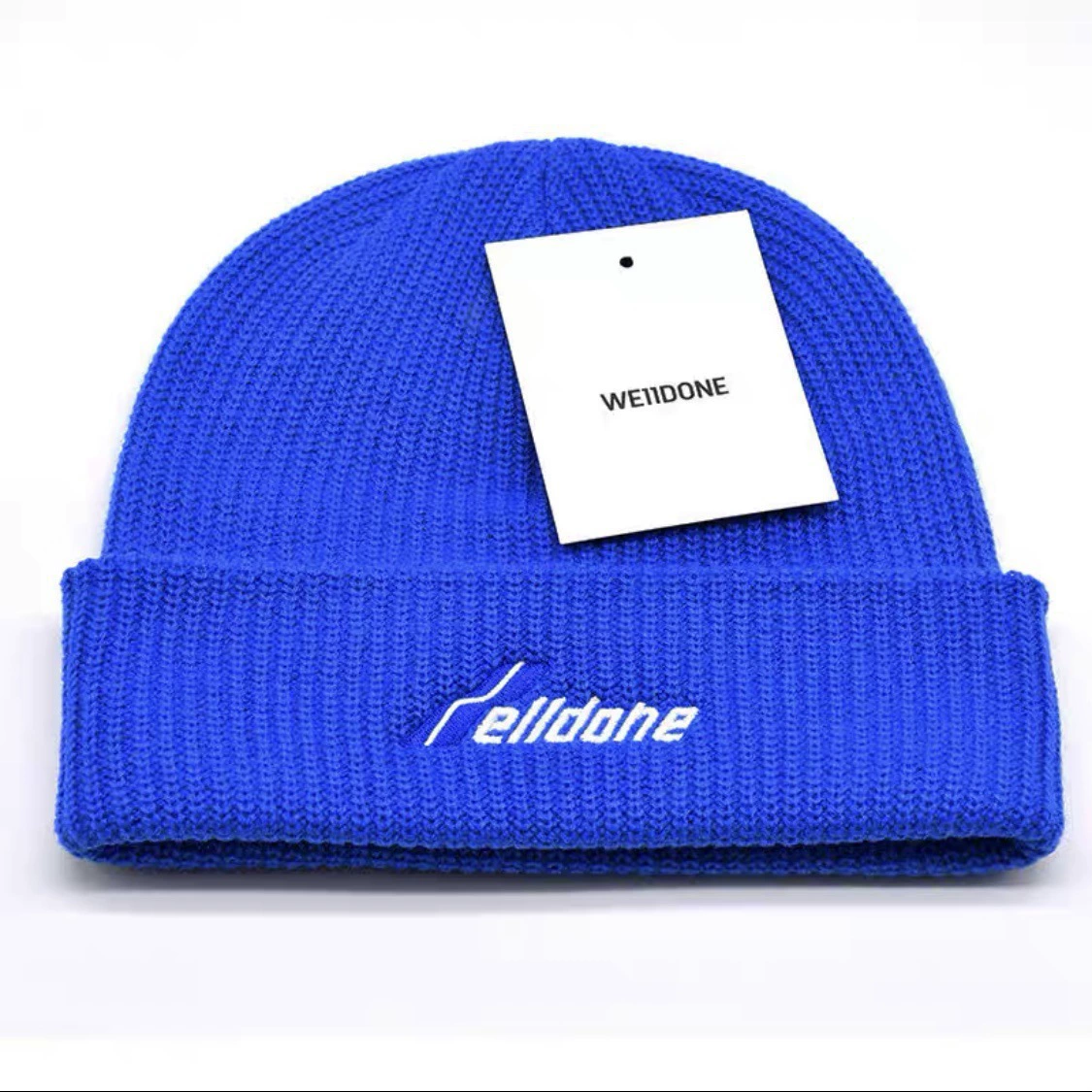 Keep warm fashionable woolen knitted hat for leisure for men and women, Korean style, with embroidery