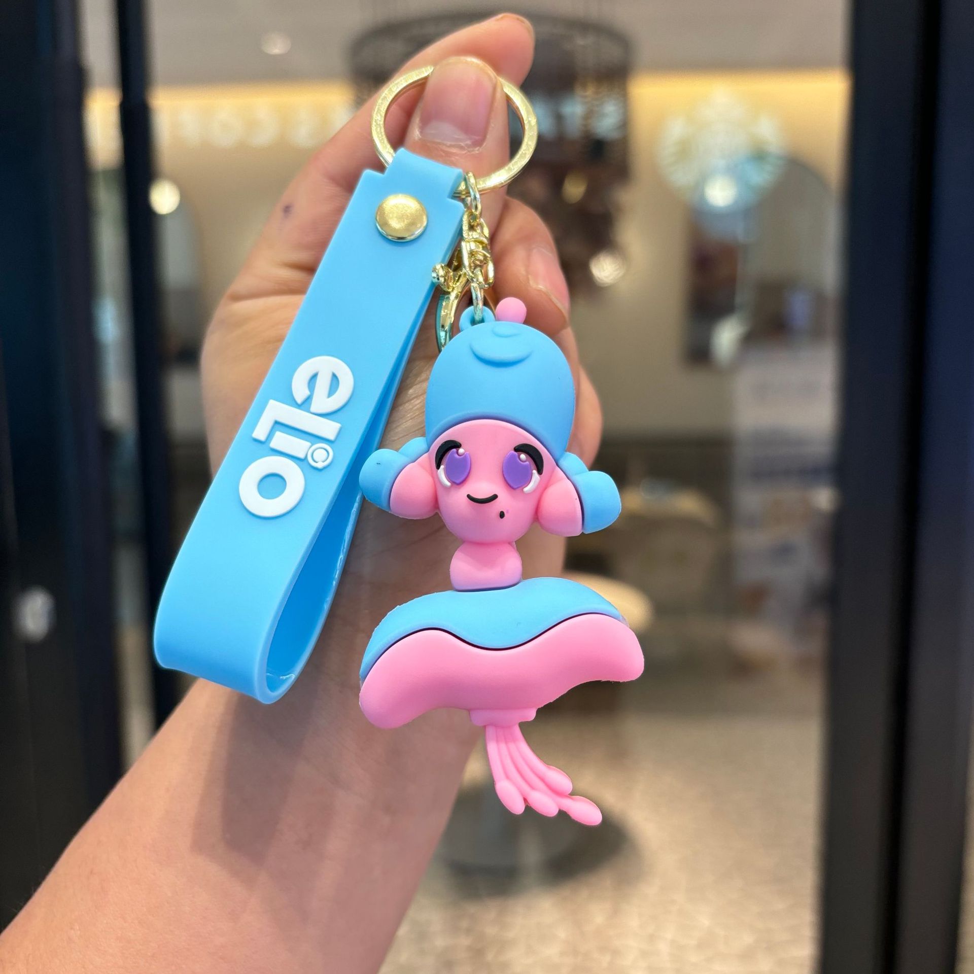 Cartoon transfronterizo Earth Envoy Keychain Colgante Keychain Car accesorios bolsos lindos para hombres y mujeres pequeños regalos