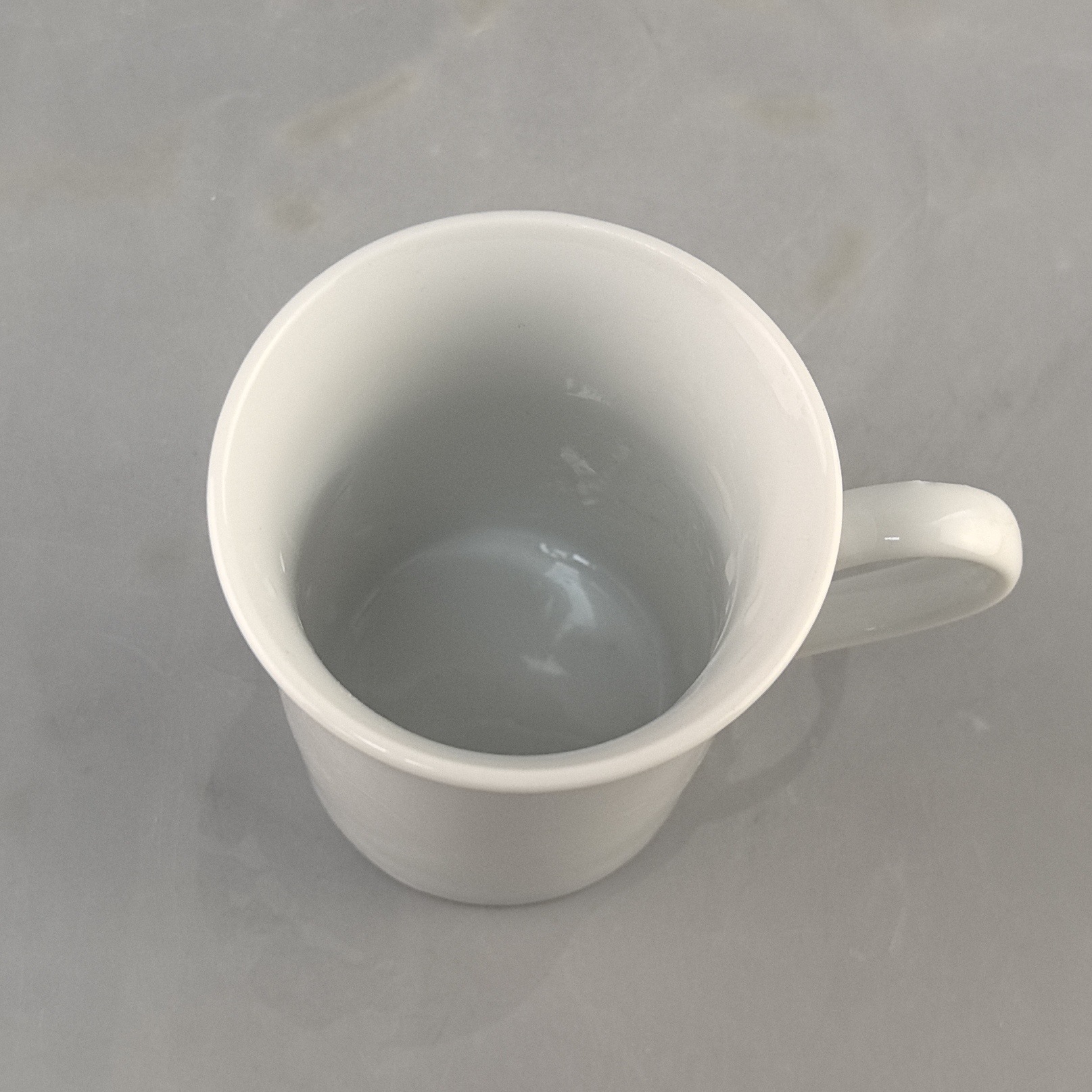 Taza de cerámica blanca pura de bricolaje Se puede fijar el logotipo Taza de café para el hogar de la oficina Taza de color del festival creativo publicitario