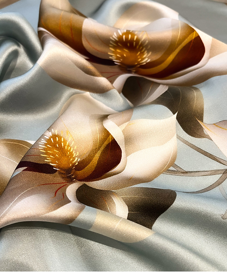 Women's Elegant Flower Mulberry Silk Printing Silk Scarf display picture 4
