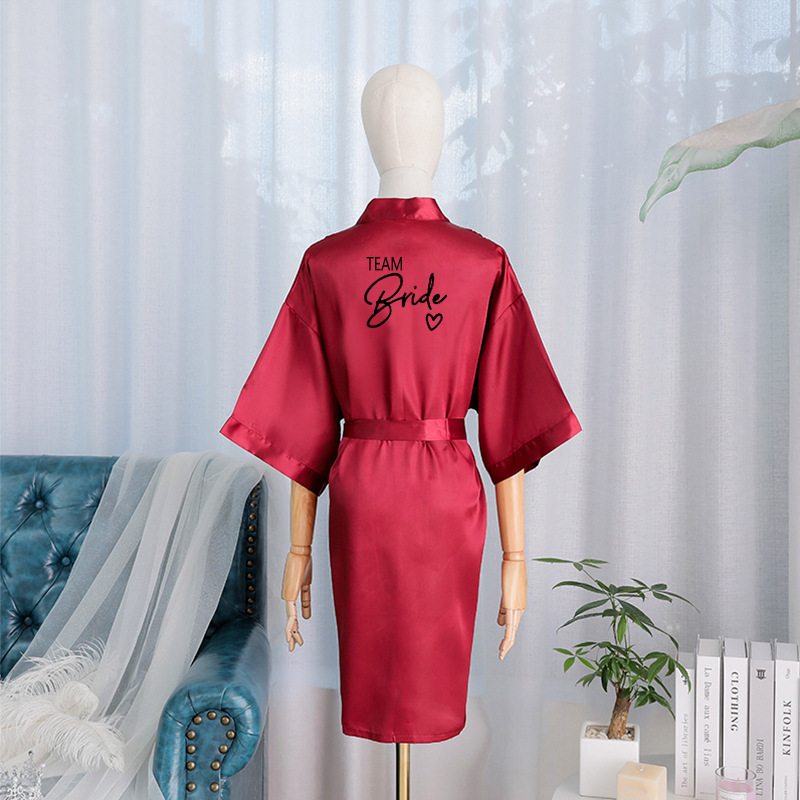 欧米のクロスボーダーbride team新婦団の朝の服の女性の寝服の結婚式の化粧の結婚のシミュレーションの糸のバスローブ|undefined