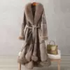 [咖色]