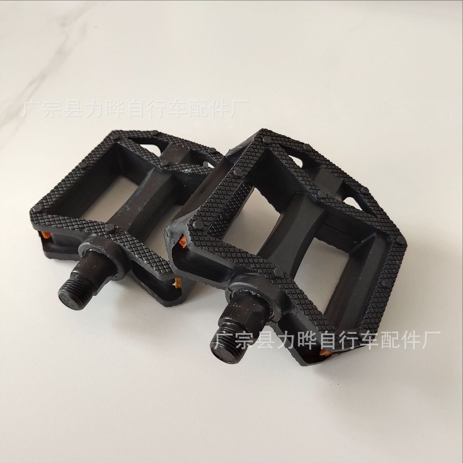 自行车脚踏 自行车脚蹬 加宽自行车脚踏板 自行车配件 山地车脚踏