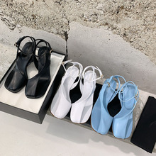 2024春夏新款异型跟罗马凉鞋性感时髦侧空半包头夹趾分趾高跟女鞋