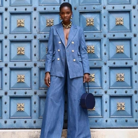 连衣裙;女式T恤;女式卫衣