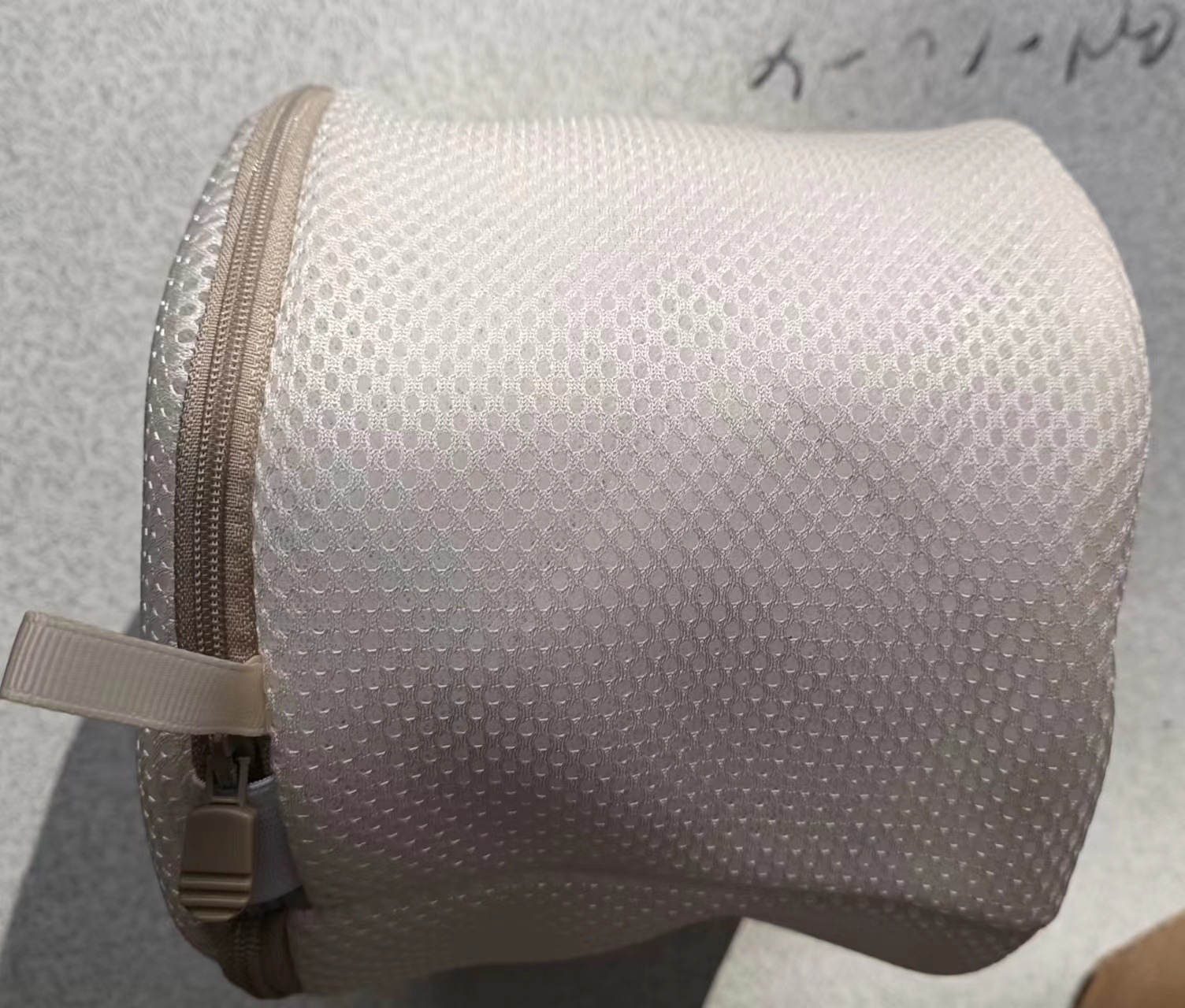 Lavadora especial bolsa de lavandería de malla fina Hogar Moderno anti-deformación sujetador cuidado de la ropa lavado de malla fina bolsa de lavandería al por mayor