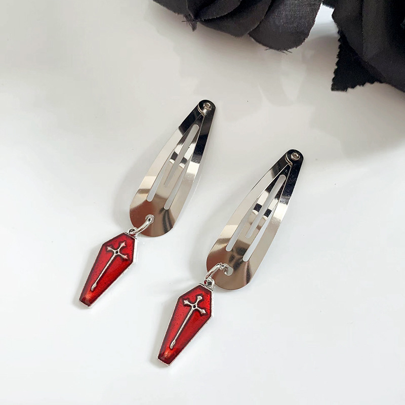 15g Weight Charm Hair Clips Hair Accessories Type 1 Pair Quantity Party, Street Occasion Alloy Material Moon, Heart Shape, Butterfly Pattern All Seasons Season Women's Gender Retro, Punk Style Retro Punk Women's Moon Heart Shape Butterfly Alloy Charm Hair Clips 4