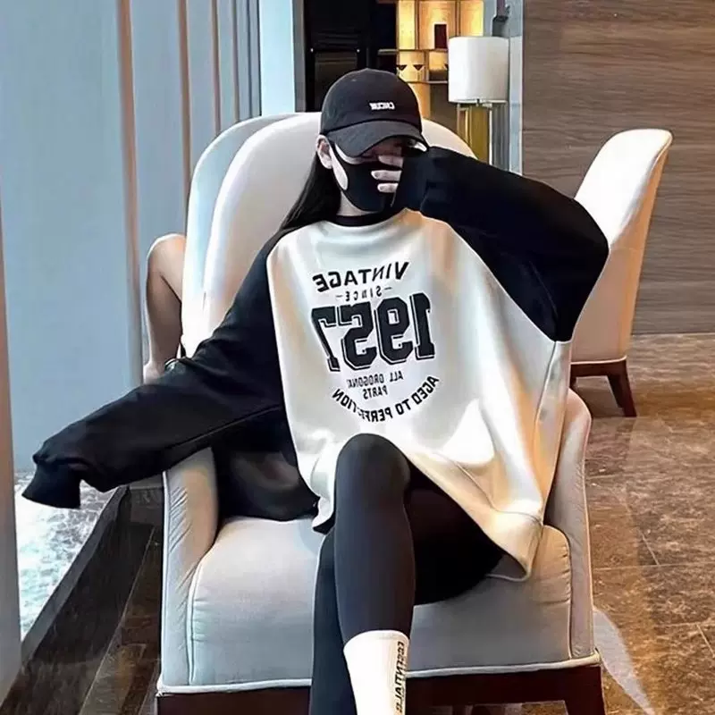 2025新款圆领中长款加绒卫衣女遮屁股宽松秋冬加厚拼色上衣