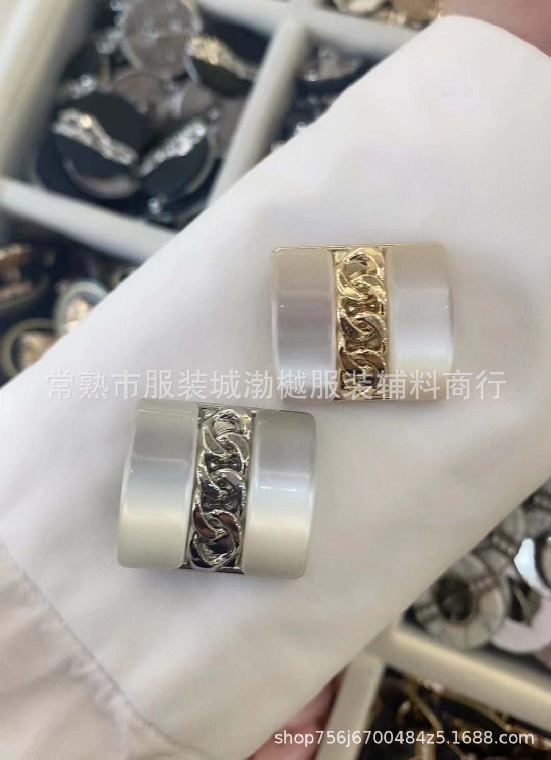 ac16252316b2c50efb0ba73a549b8f