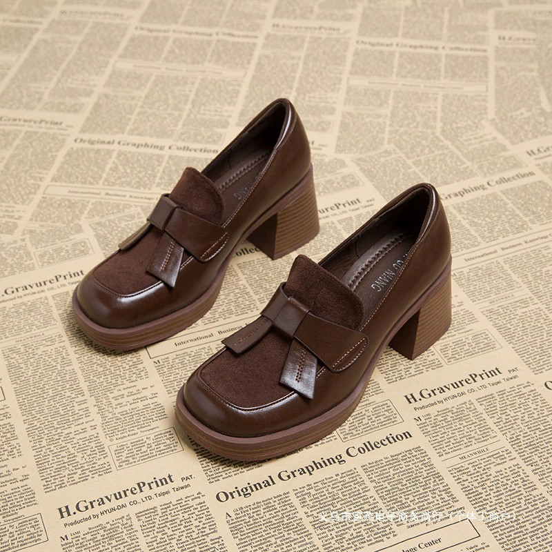 2024 early autumn new British style women's shoes single shoes loafers thick heels high heels popular women's brown small leather shoes