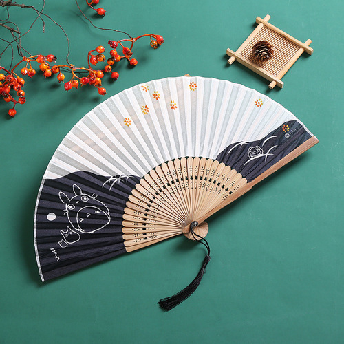 Japanese silk fan cartoon fan wave female fan bamboo fan Japanese craft fan kimono fan cheongsam catwalk