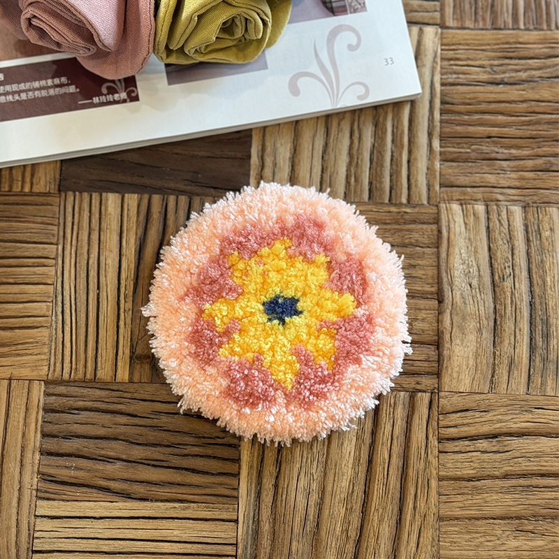 Posavasos bordados pinchados - Mandala 4 (no terminado)