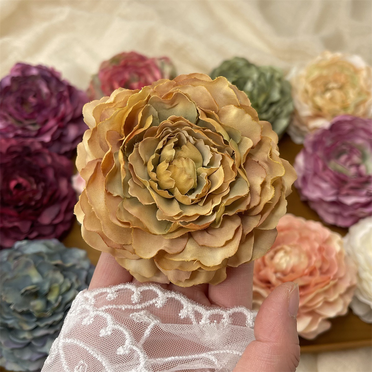 Elegant Sweet Women's Flower Polyester Cloth Hair Clip display picture 16