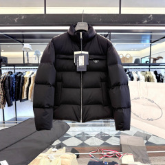 普家25ss 普家新款Re-Nylon系列鹅绒短款保暖羽绒服夹克外套