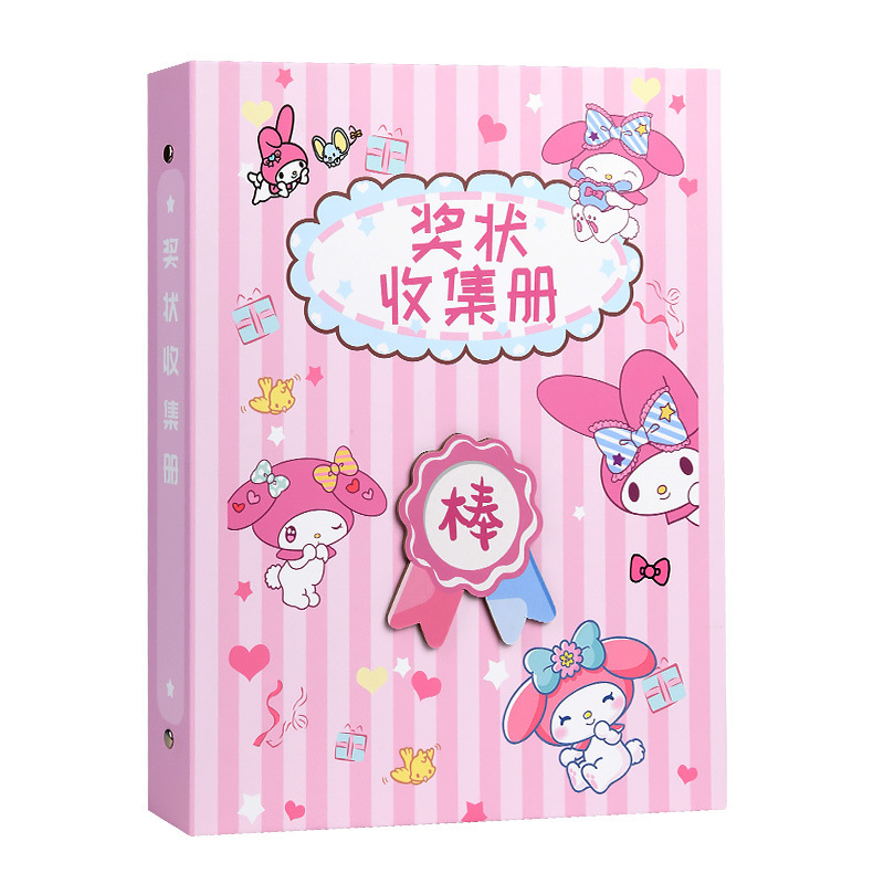 A4 쿨로미 컬렉션 앨범은 벽에 걸어 소녀들의 수상 및 상장을 전시하거나 작품, 사진 앨범, 아틀라스를 보관하는 용도로 사용할 수 있습니다.