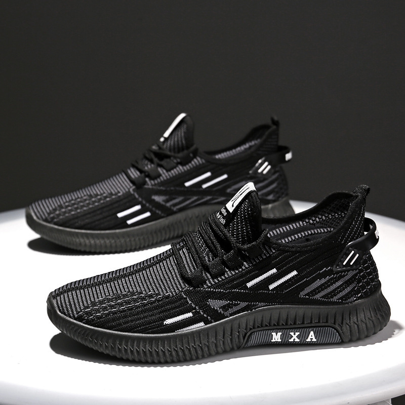 2022 zapatos deportivos para hombres zapatos de malla transpirable de verano Zapatos casuales para hombres a juego zapatos para correr zapatos de moda tejidos voladores