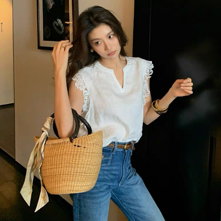 Linen White V-Neck Shirt for Women 2026 New Style Spliced Lace Sleeveless Top Wholesale Dropshipping