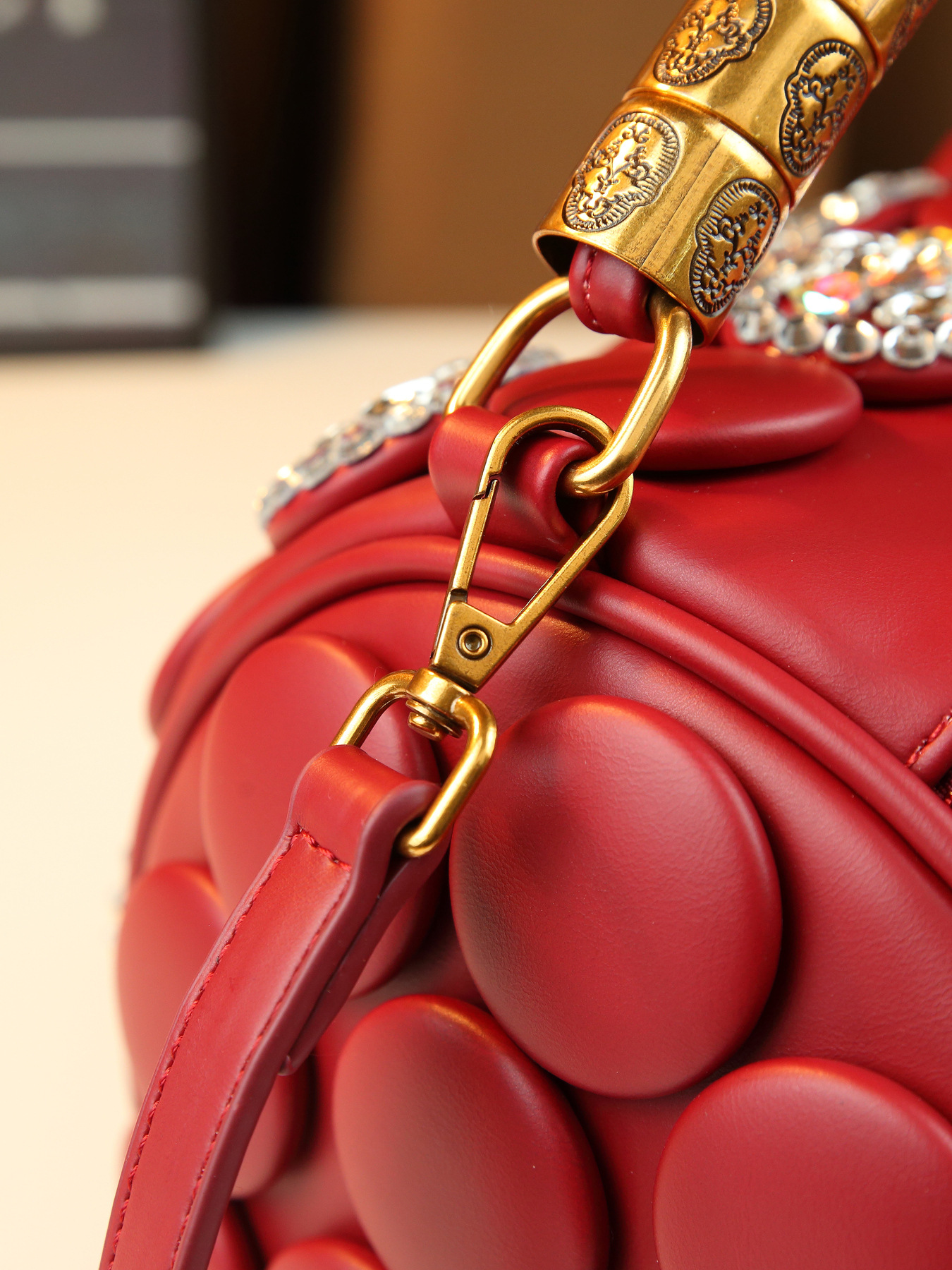 Damen Handtasche Im Retro Stil Mit Punkten Und Strassbesatz_voghion.com