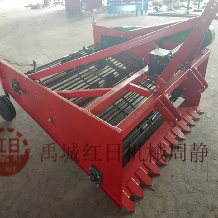 1.3米土豆收获机   马铃薯收获机   红日出口土豆收获机