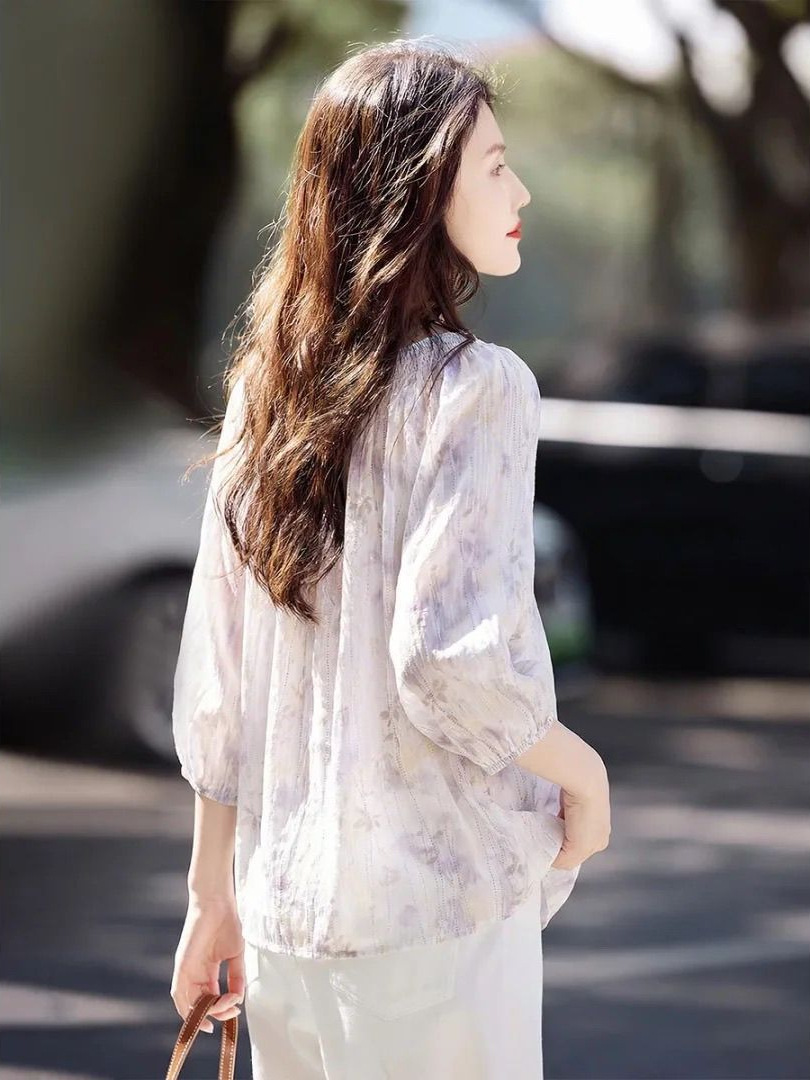 Áo sơ mi nữ cổ tròn họa tiết hoa nhỏ phong cách Pháp cổ điển — Hoa hồng tím