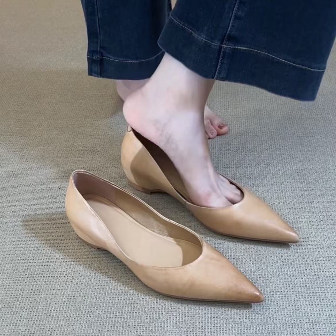 Sheepskin Version ~ Normcore Style Niche Pointed Toe Shallow Mouth Inner Heightening Flats for Women 2025 Autum Elegant Work Shoes