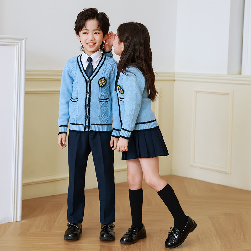 Uniforme escolar para estudiantes de primaria primavera y otoño ropa de clase de estilo universitario traje cardigan de estilo coreano para niños Jardín de Infantes de tres piezas británico Ropa de jardín
