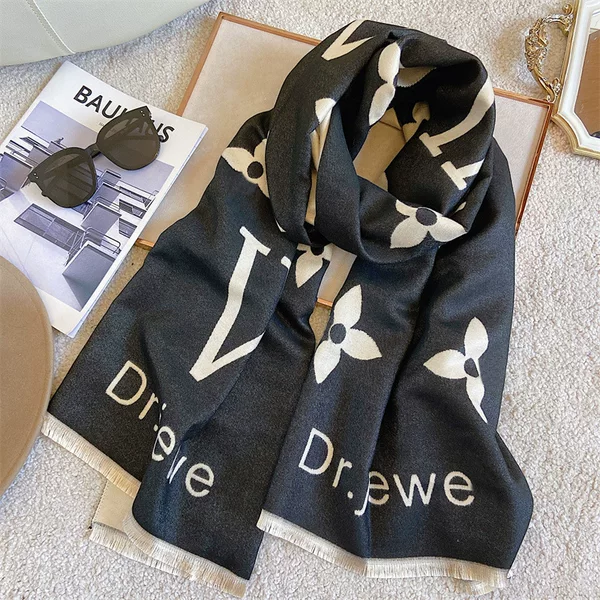 2025 Autumn and Winter New Letter Four-Leaf Clover Imitation Cashmere Scarf Fashion Shawl Neck Warmer for Women Thickened and Warm