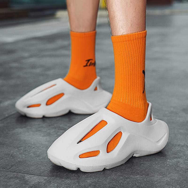 Coconut Crocs Beach Shoes Can Be Weared Outside Fashionable Monochrome One-Piece Eva Soft Sole Sandals Wholesale