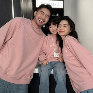 Parent-Child Matching Fleece Sweatshirts, Children's Autumn and Winter Clothing, 2025 New Style, Pink Lettering, Stylish Loose-Fitting Family Tops, Trendy