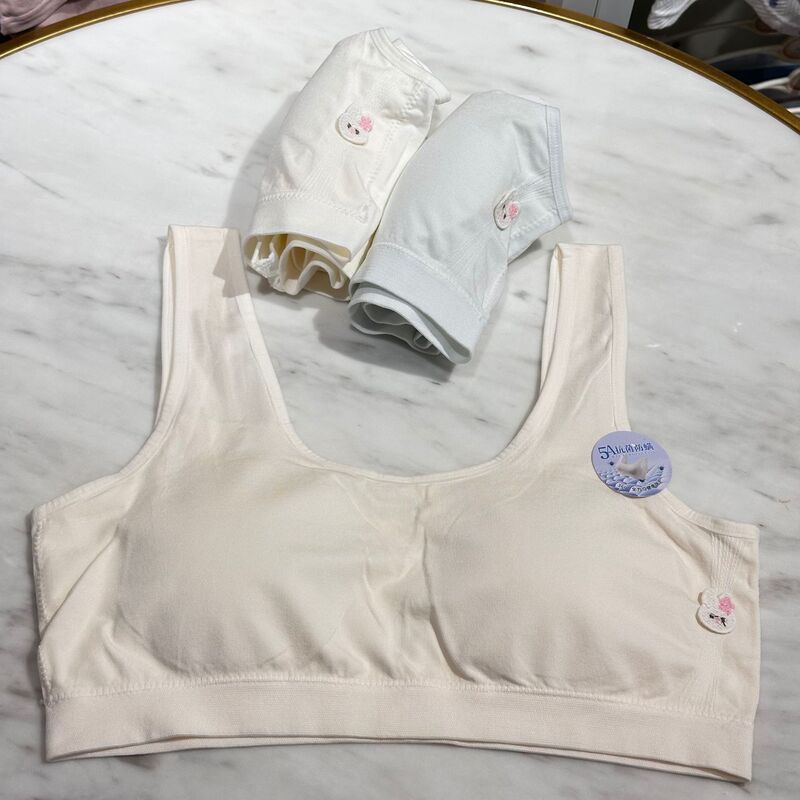 Modal Breathable Underwear for Teenage Girls, Thin Style for Middle School Students, No Underwire Bra for Development Period, Anti-Bump Design