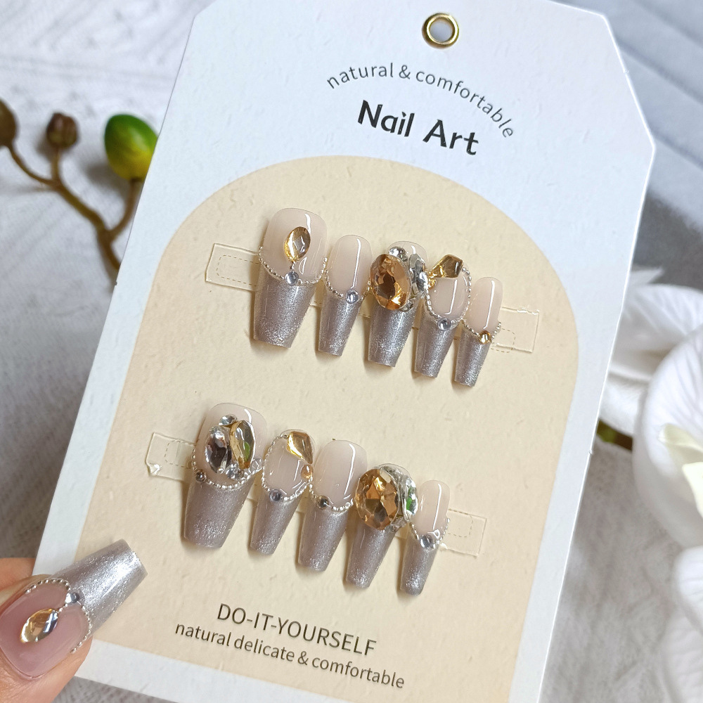 Manicura de Año Nuevo, 10 piezas de diamantes de perlas hechos a mano, arte de uñas portátil, parche de uñas Xiaohongshu, venta al por mayor