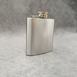 酒壶;冰酒石;酒杯