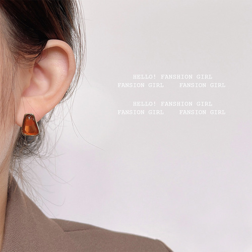 [Palace Beauty] Asymmetrical design, high-end silver needle plated 14K earrings, irregular shaped earrings and earrings
