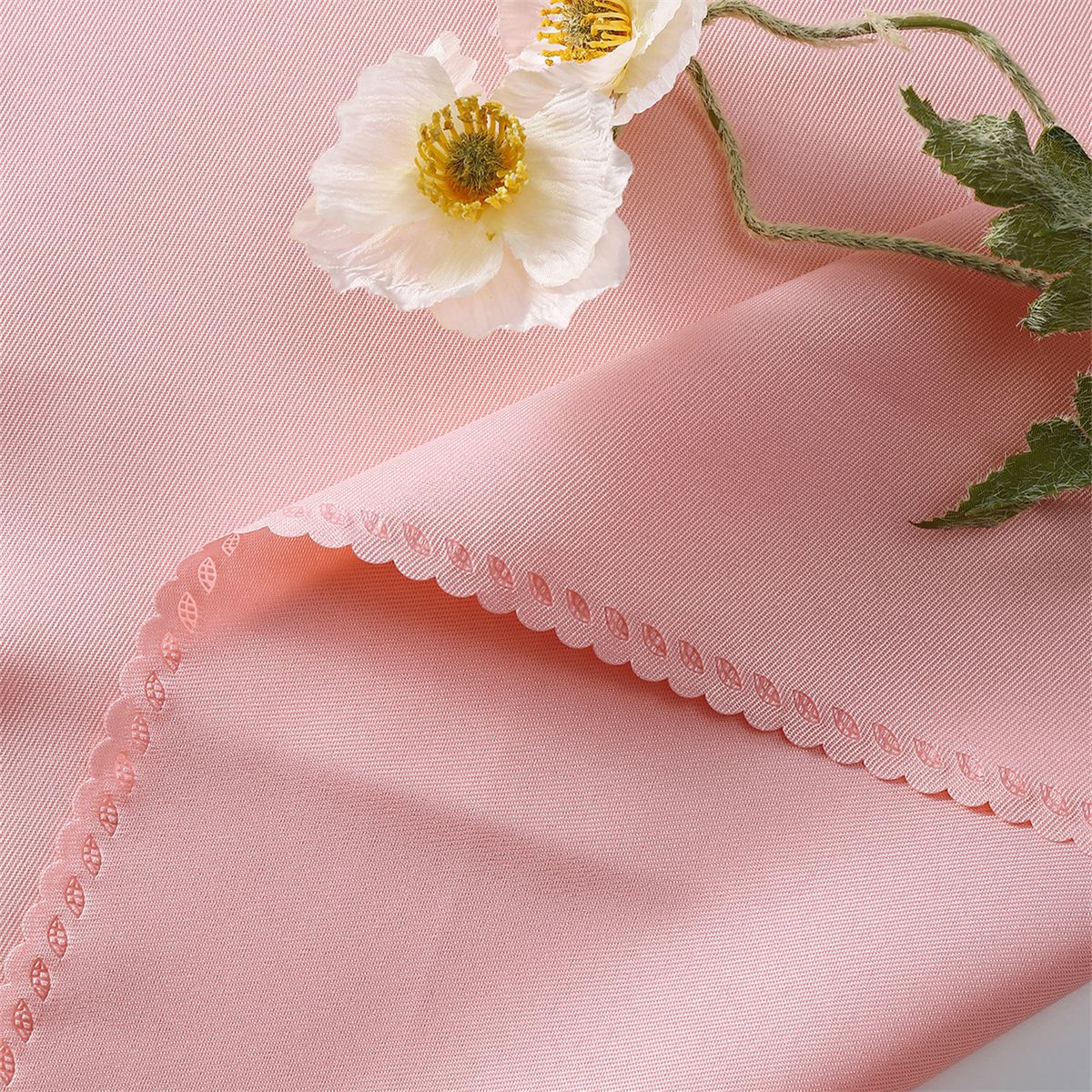 Mantel de tela con borde cortado en forma de flor, mantel de tela para hotel, plegable, para limpiar vasos, decoración de mesa de comedor occidental para bodas, mantel individual, decoración del hogar, disponible para envío inmediato