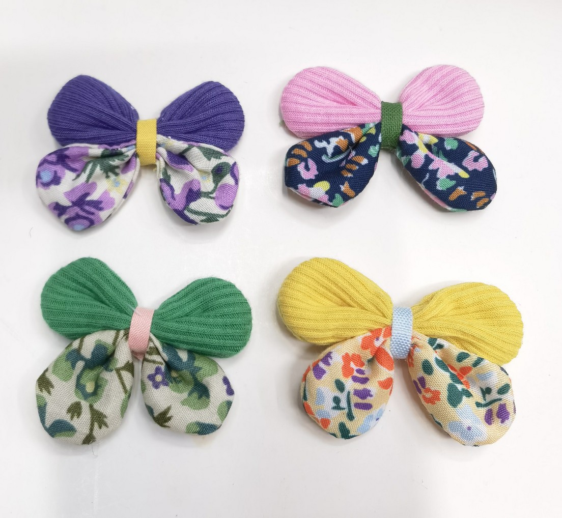 Children's hair accessory handmade with bow